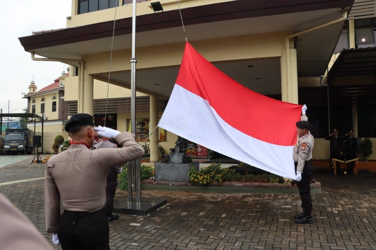 Upacara Peringatan Hari Ibu ke-96 “Perempuan Menyapa, Perempuan Berdaya, Menuju Indonesia Maju 2045”