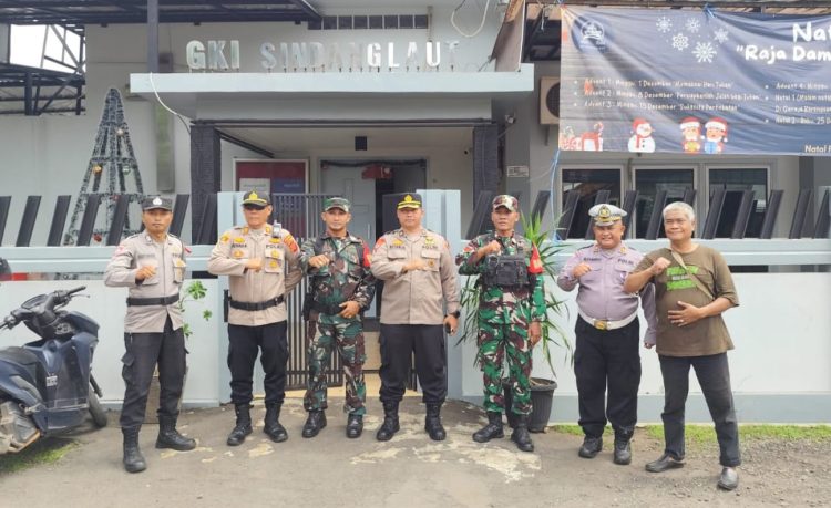 Jelang Natal, Polresta Cirebon Lakukan Pengamanan Gereja Saat Kebaktian Ibadah Minggu