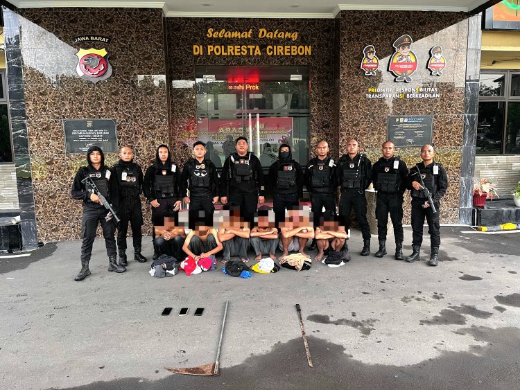Tim Patroli Raimas Macan Kumbang 852 Polresta Cirebon Gagalkan Tawuran di Tiga Lokasi