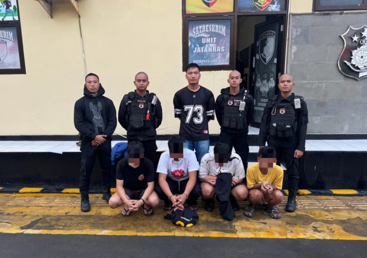 Tim Patroli Raimas Macan Kumbang 852 Polresta Cirebon Gagalkan Tawuran di Kecamatan Beber