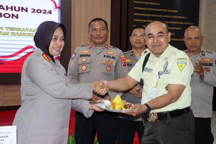 Polresta Cirebon Gelar Syukuran HUT Satpam Ke-44 Tahun 2024 