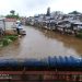 Polsek Matraman Tinjau Genangan Air di Sungai Ciliwung