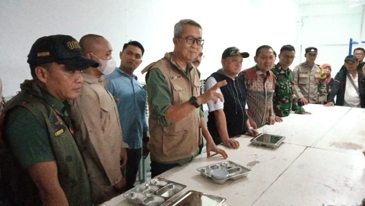 Dandim 0614/Kota Cirebon Dampingi Pj. Walikota Cirebon Laksanakan Pengecekan Kesiapan Dapur Umum/SPPG untuk Program Makan Bergizi Gratis