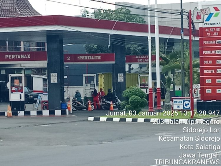 Polres Salatiga Hingga Saat Ini Belum Ada Tindakan Terkait Adanya Aktivitas Mafia ngasu solar Di SPBU 44.507.05 Salatiga dengan cara ritel  