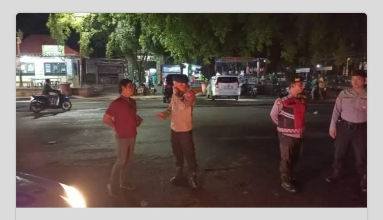 Patroli Malam, Polres Cirebon Kota Gencarkan KRYD Antisipasi Gangguan Keamanan.      