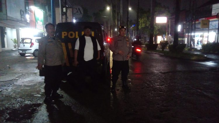 Polsek Bekasi Selatan Gelar Patroli Mobile, Antisipasi Gangguan Kamtibmas