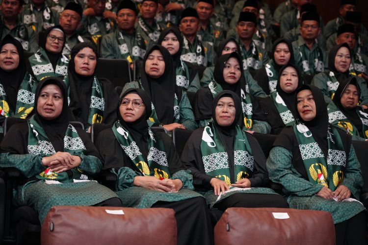 Wujud Penghargaan kepada Anggota, Kasad Berangkatkan 302 Calon Jamaah Umroh