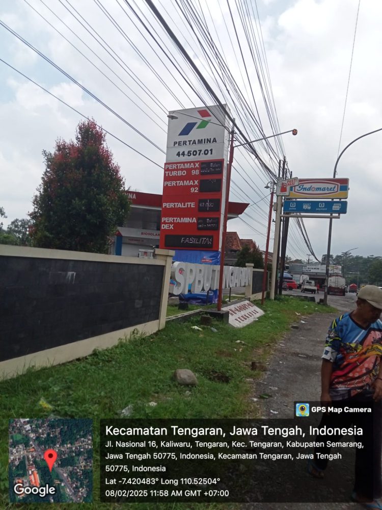 Viralll SPBU Tengaran 44 507 01 Masih Bandel Layani BBM Subsidi Jenis Solar. Bolak-Balik SPBU, Diduga Kongkalikong dengan Operator !!! 