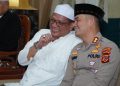 Kapolres Cirebon Kota Hadiri Haul Ke-62 Al Habib Syekhoni bin Yahya di Ponpes Jagasatru.     