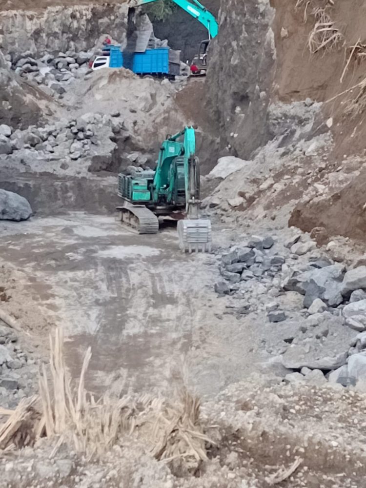 Aparat Penegak Hukum Polres kabupaten Magelang menciderai produk hukum persisi polri seakan mandul tidak berfungsi adanya Galian c .desa keningar kecamatan dukun kabupaten Magelang