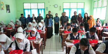 Danramil 1401/Kesambi Dampingi Ketua Komisi III Fraksi PKS DPRD Kota Cirebon, Monitoring Program Makan Bergizi Gratis di SMP N 4 Kota Cirebon