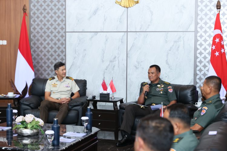 Wakasad Terima Kunjungan Chief of Staff (General Staff) Singapore Army, Bahas Penguatan Kerja Sama Militer