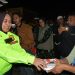 Polresta Cirebon Gelar Patroli Sahur Bersama Forkopimda Bagikan Ratusan Paket Makanan