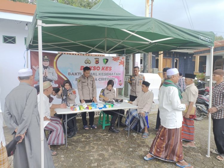 Polresta Cirebon Gelar Bakti Kesehatan Pengobatan Gratis di Masjid Sirojul Muttaqin