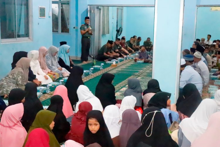 Danrem 063/SGJ gelar buka bersama dengan para santri dan anak yatim di ponpes Al Qolam