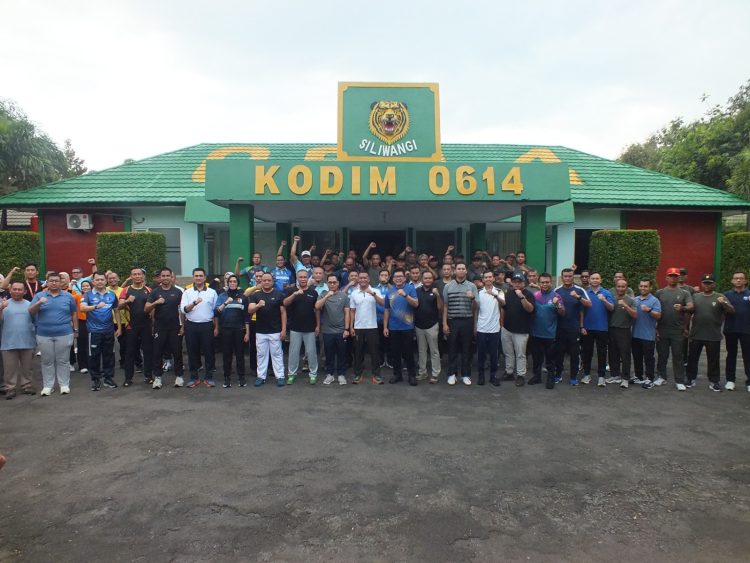 Perkokoh Sinergi, Kodim 0614/Kota Cirebon Adakan Silaturahmi dan Olahraga Bersama Forkopimda.
