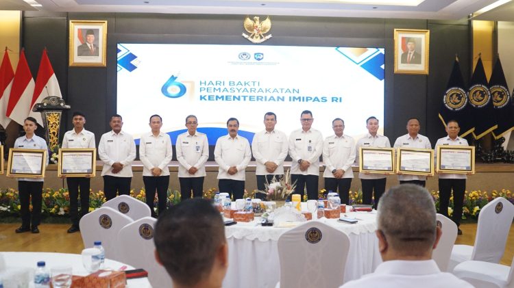 Puncak Perayaan Hari Bakti Pemasyarakatan Ke-61, Rutan Cipinang Raih Penghargaan Dari Menteri Imipas
