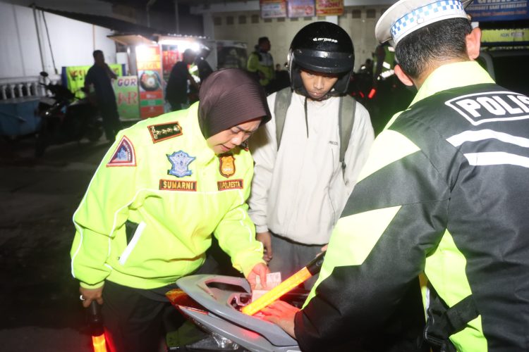 Polresta Cirebon Gelar Razia Antisipasi Curanmor, Amankan 36 Sepeda Motor