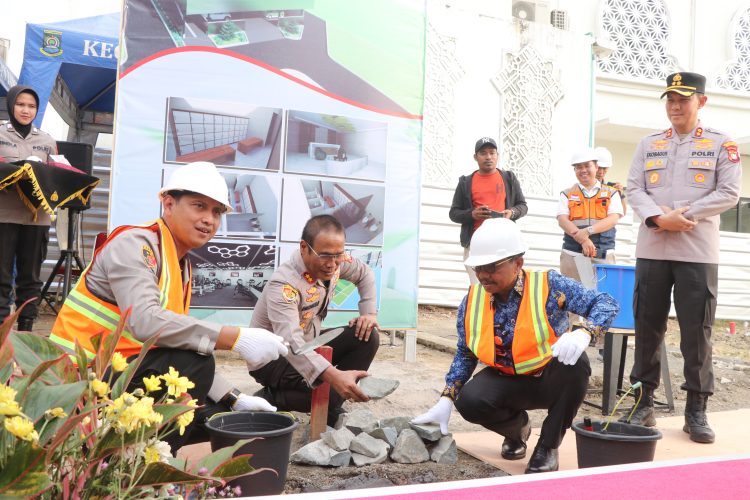Tingkatkan Pelayanan Publik, Kapolres dan Walikota Tangerang Lakukan Peletakan Batu Pertama Pembangunan Gedung Parkir Berlantai 4