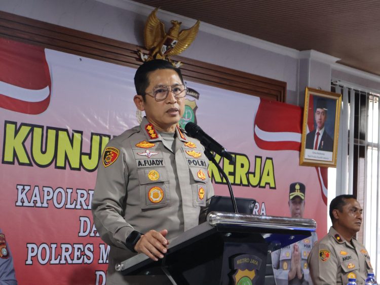 Kapolres Metro Jakarta Utara Lakukan Kunjungan Kerja ke Polsek Koja, Tekankan Profesionalisme dan Integritas