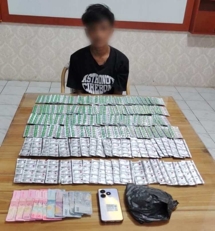 ­Polresta Cirebon Amankan Pengedar OKT