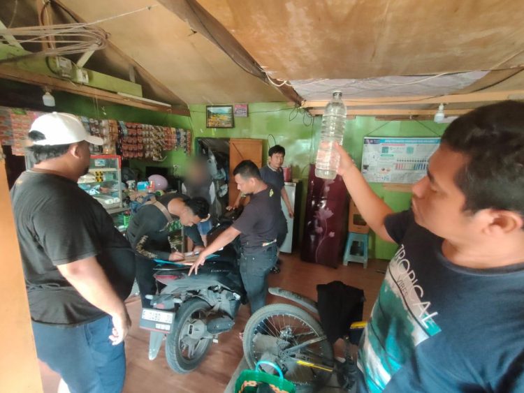 Polresta Cirebon Sita 204 Botol Miras Hasil Razia Pekat