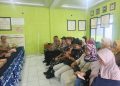 Babinsa Kelurahan Kesambi Hadiri Sosialisasi HIV/AIDS, Stunting, dan TBC Bersama Warga