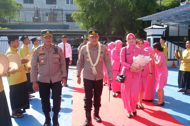 Kapolres Metro Jakarta Utara Kunjungi Polsek Pademangan, Tekankan Profesionalisme dan Solidaritas Anggota