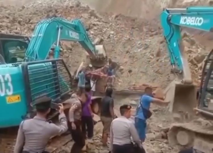 Tragedi Longsor di Tambang Galian C Gunung Kuda, Cirebon.