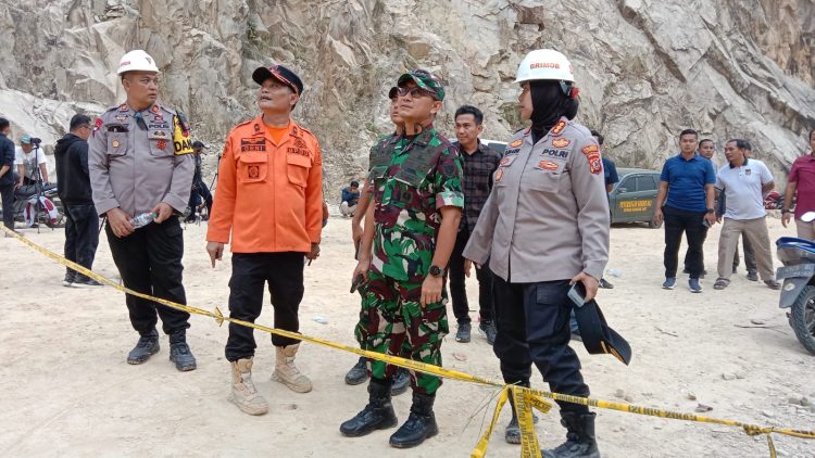 Percepat Evakuasi Longsor, Danrem 063/SGJ hadir di Gunung Kuda