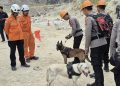 Unit K-9 Polda Jabar Temukan Tiga Titik Diduga Korban Longsor di Gunung Kuda Cirebon