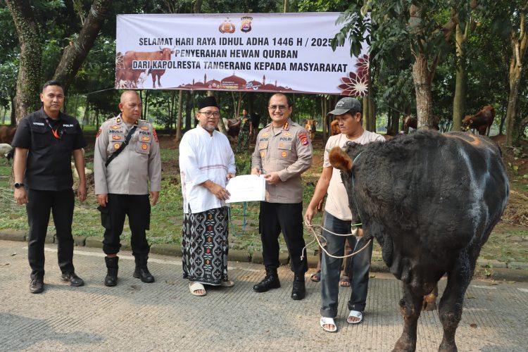 Polresta Tangerang Gelar Pendistribusian Hewan Qurban, Wujud Kepedulian Polri kepada Masyarakat di Hari Raya Idul Adha 1446 H