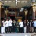 Dandim 0614/Kota Cirebon Beserta Istri Ikuti Salat Idul Adha 1446 H Bersama Forkopimda di Masjid At-Taqwa