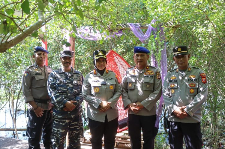 Polresta Cirebon Gelar Patroli Kamtibmas Sekaligus Sambang UMKM