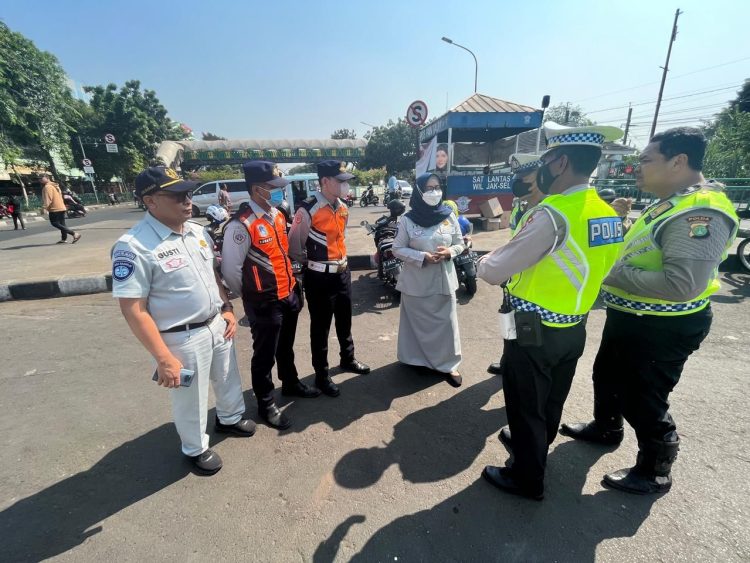 Giat Forum Komunikasi Lalu Lintas di Kecamatan Pasar Minggu dalam rangka Peningkatan Upaya Keselamatan Transportasi