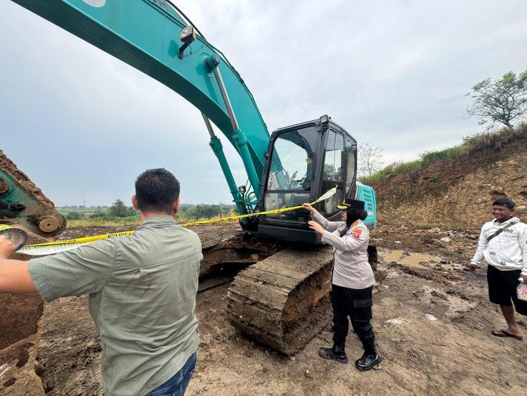 Polresta Cirebon Segel Tambang Galian C Diduga Ilegal di Beber, Langkah Tegas Cegah Bencana dan Pelanggaran Hukum