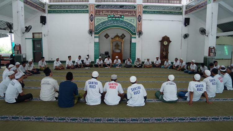 Warga Binaan Rutan Cipinang Ikuti Latihan Hadroh, Perkuat Pembinaan Seni Islami dan Karakter Positif