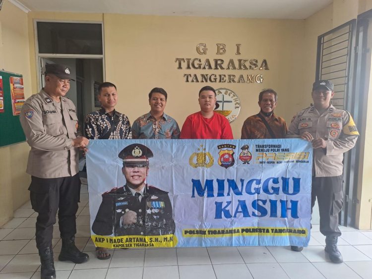 Polsek Tigaraksa Gelar Minggu Kasih di Gereja GBI Tigaraksa, Pererat Silaturahmi dengan Jemaat
