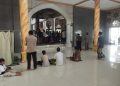 Anggota Polsek Tigaraksa Laksanakan Sholat Jumat Keliling di Masjid Ismatul Hasanah dan Sambang Tokoh Agama