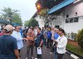 Stafsus Kapolri Tinjau Lokasi Donor Darah HUT Bhayangkara ke-79 di PT. Surya Toto Cikupa