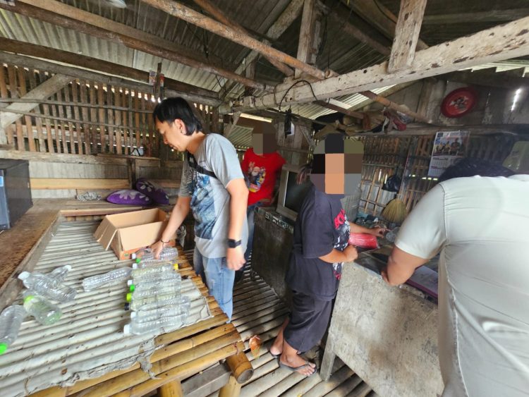 Polresta Cirebon Sita Puluhan Botol Miras Hasil Razia Pekat