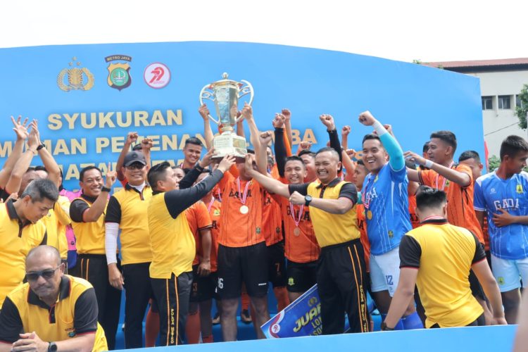 Hari Bhayangkara ke-79, Polda Metro Jaya Gelar Syukuran dan Bagikan Hadiah Perlombaan