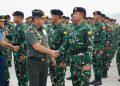 Bangga dan Haru, Kasad Dampingi Panglima TNI Sambut Kepulangan Kontingen Bastille Day