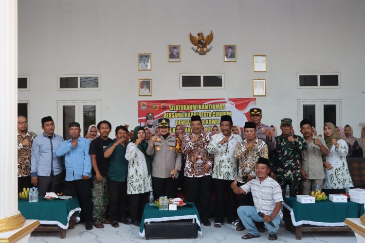 Kapolresta Cirebon Jalin Silaturahmi Kamtibmas Bersama Kuwu se-Kecamatan Panguragan dan Warga Panguragan Kulon