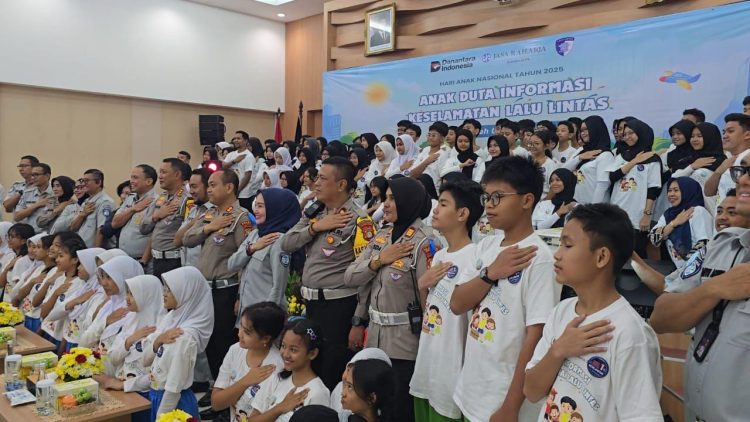 Jasa Raharja Kantor Wilayah (Kanwil) Utama DKI Jakarta mengajak anak-anak menjadi Duta Informasi Keselamatan Lalu Lintas pada peringatan Hari Anak Nasional 2025. 