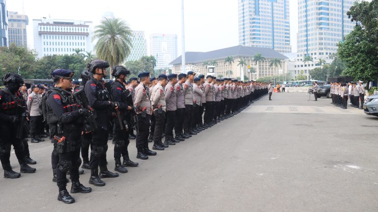 Polisi Siagakan 1.489 Personel, Amankan Aksi BEM SI di Silang Selatan Monas