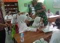 Babinsa Kelurahan Karyamulya Laksanakan Monitoring Program Makan Bergizi Gratis di SDN Majasem II