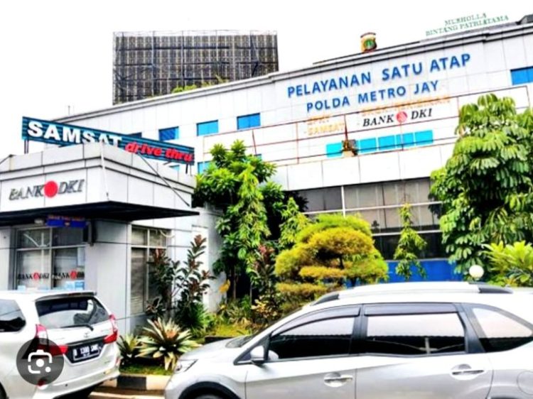 Pelayanan prima berkualitas, transparan ke masyarakat menjadi jargon kerja unit pelayanan Sistem Administrasi Manunggal Satu Atap (Samsat)