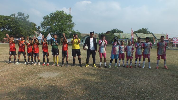 Hari Kedua Festival Sepak Bola U-10 & U-12 Piala Dandim Cup 2025 : Delapan Tim Melaju ke Semifinal