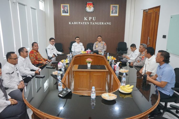 Jalin Silaturahmi, Kapolresta Tangerang Kunjungi KPU dan Bawaslu